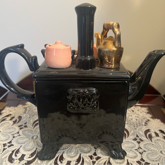 Vintage English Stove Teapot - Picture 2 of 5
